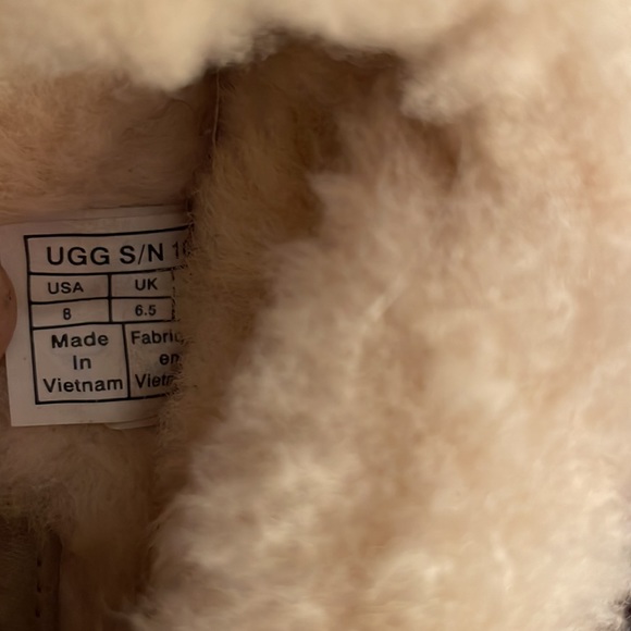 Ugg Shearling Shoes Chestnut 8 EUC msrp $140 - Picture 6 of 6